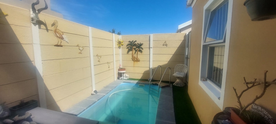 3 Bedroom Property for Sale in Onverwacht Western Cape